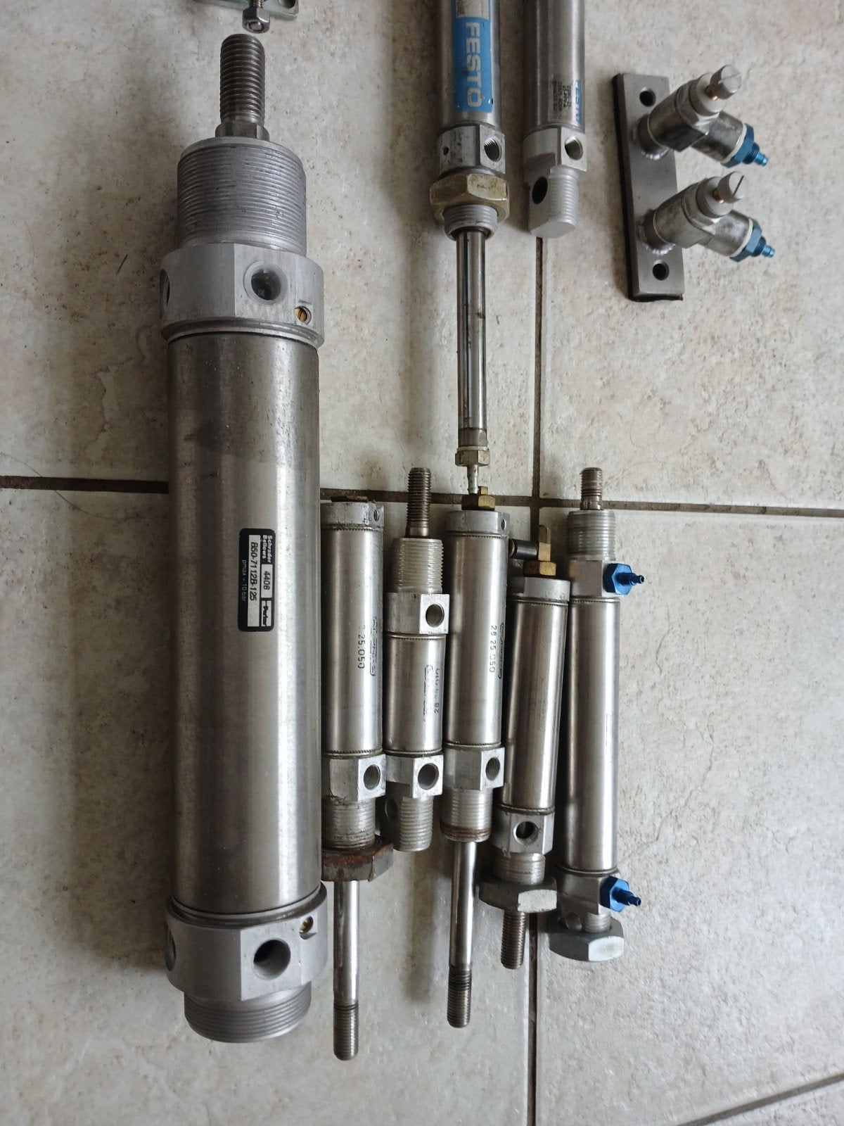 Luchtcilinders diverse soorten, Minder dan 25 liter, Ophalen of Verzenden, Minder dan 200 liter/min
