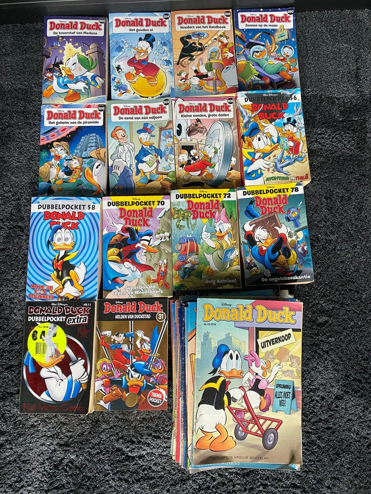 Flinke stapel Donald Duck, pakket voor vakantie plezier!, Meerdere stripboeken, Ophalen of Verzenden, Gelezen