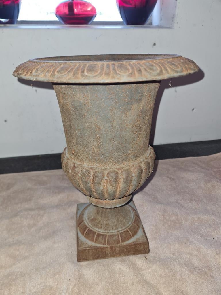 Gietijzeren Louvre Vaas 22x22 met gratis extra vaas, Ophalen
