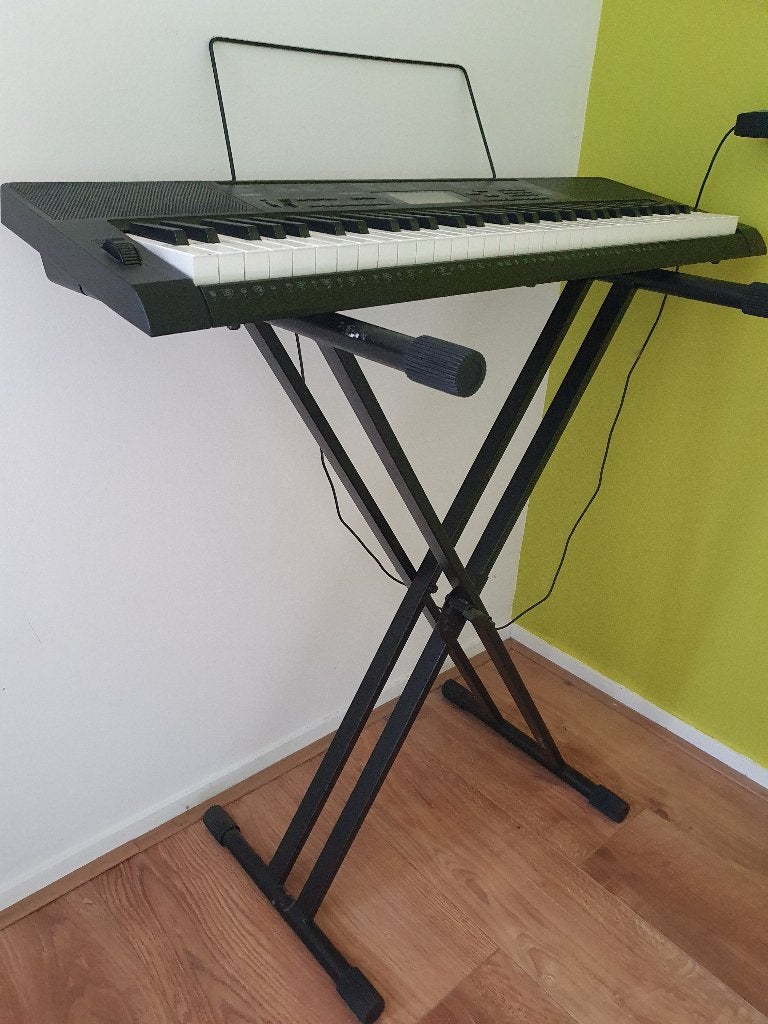 Casio CTK 3200 met standard - nette staat, Ophalen, Casio, Met standaard, 61 toetsen
