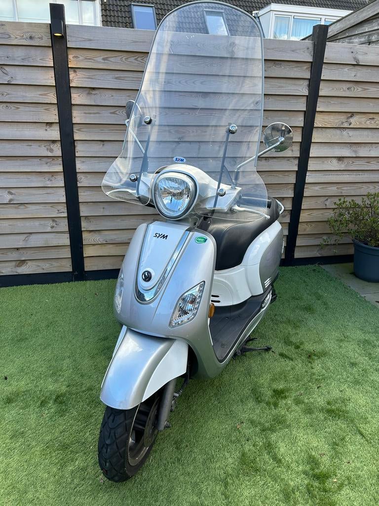 Sym Fiddle 2 Scooter - Start en Rijdt, Heeft Liefde Nodig, Ophalen, Gebruikt, Benzine, Fiddle