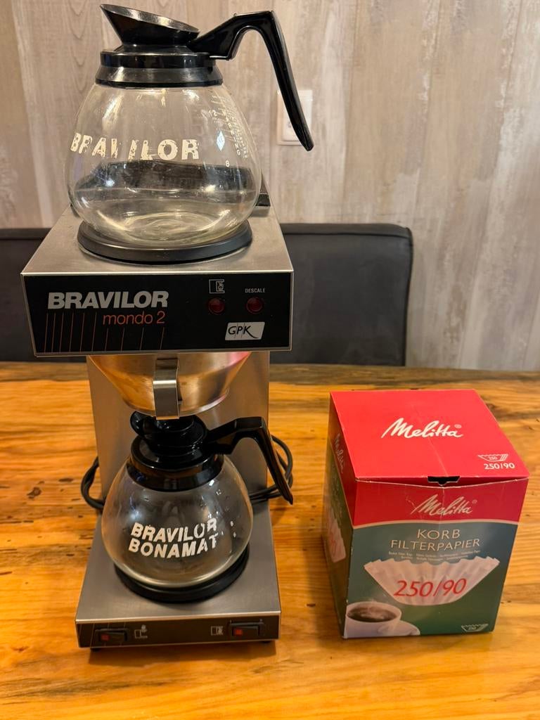 Bravilor Mondo2, Witgoed en Apparatuur, 10 kopjes of meer, Ophalen, Zo goed als nieuw, Koffiemachine