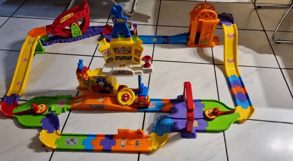 Toet toet racebaan, Overige merken, Ophalen of Verzenden, Handmatig, Racebaan