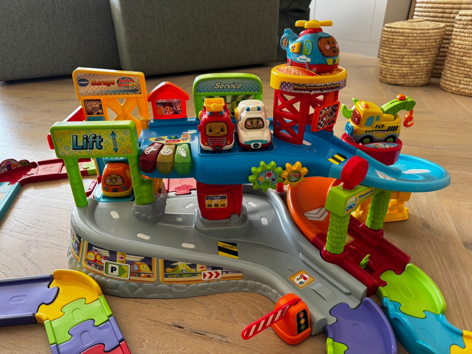 Zoef zoef garage met baan en autos, Kinderen en Baby's, Speelgoed | Vtech, Ophalen of Verzenden, Zo goed als nieuw, 2 tot 4 jaar