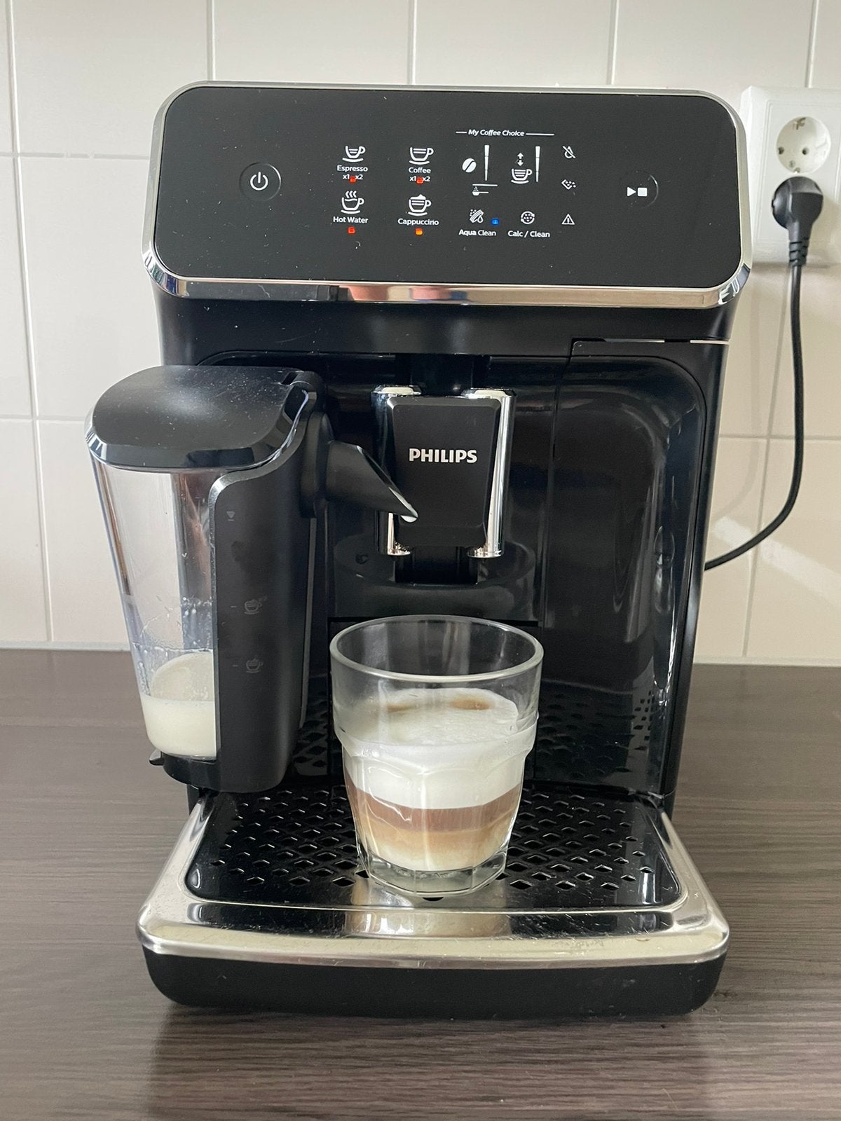 Philips Volautomatische Koffiemachine bonen cappucinno, Witgoed en Apparatuur, Koffiezetapparaten, Ophalen, Afneembaar waterreservoir