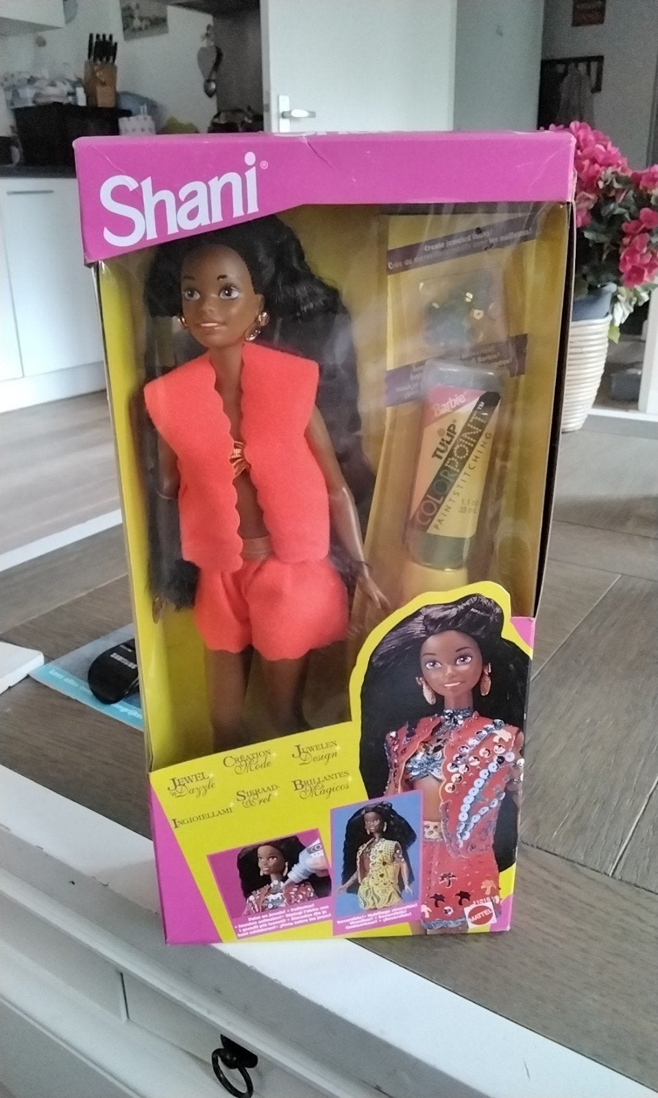 Vintage Shani  jewel dazzle Barbie pop - Nieuw in doos, Ophalen of Verzenden, Nieuw, Barbie