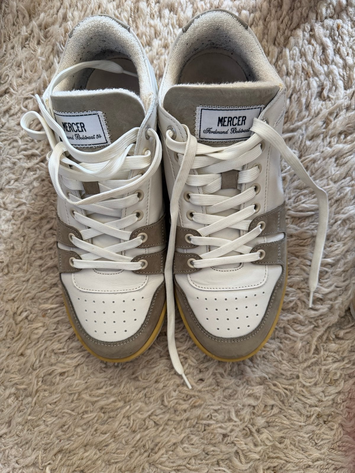 Mercer Sneakers Maat 42 - Wit/Grijs, Wit, Ophalen of Verzenden, Sneakers of Gympen, Zo goed als nieuw