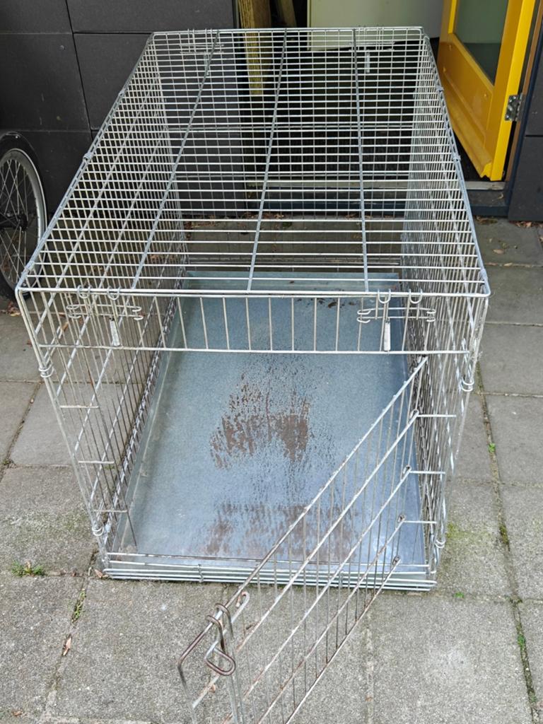 Hondenbench 110x70x78cm, Dieren en Toebehoren, Hondenbenches, Ophalen, Zo goed als nieuw