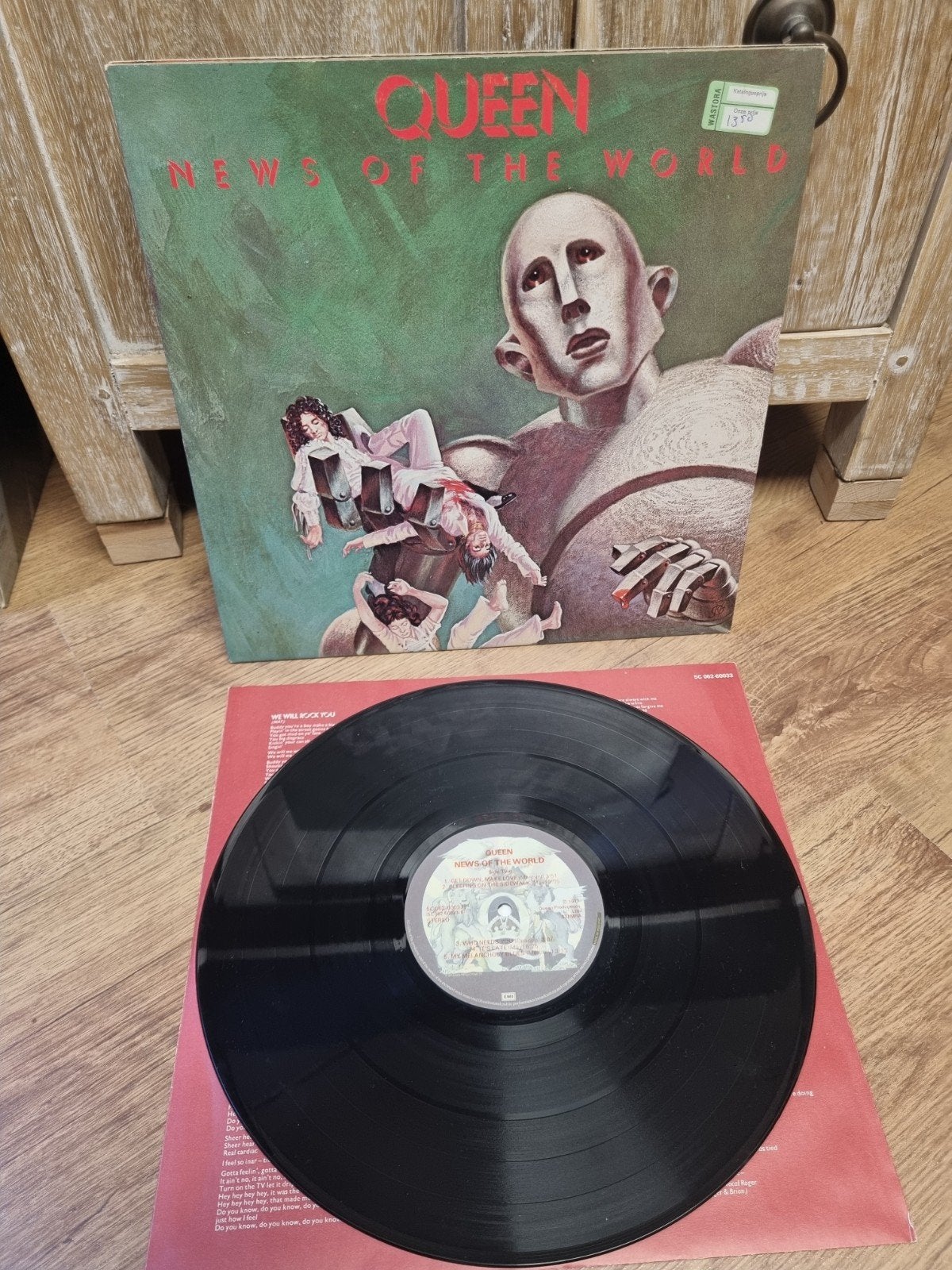 lp Queen – News Of The World, Cd's en Dvd's, Ophalen of Verzenden, Zo goed als nieuw, Overige formaten, Poprock