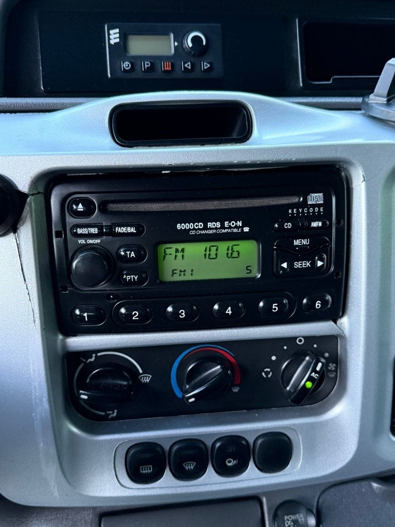 Foto 14 van Ford Transit Euroline Nugget Westfalia Camper NIEUWE APK!