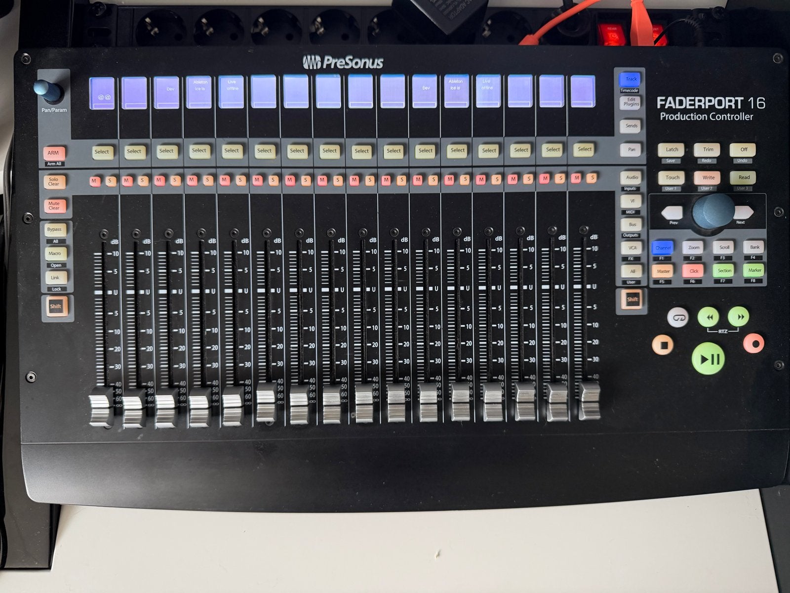 Presonus Faderport 16 - Zo goed als nieuw, Ophalen of Verzenden, Zo goed als nieuw, 10 tot 20 kanalen