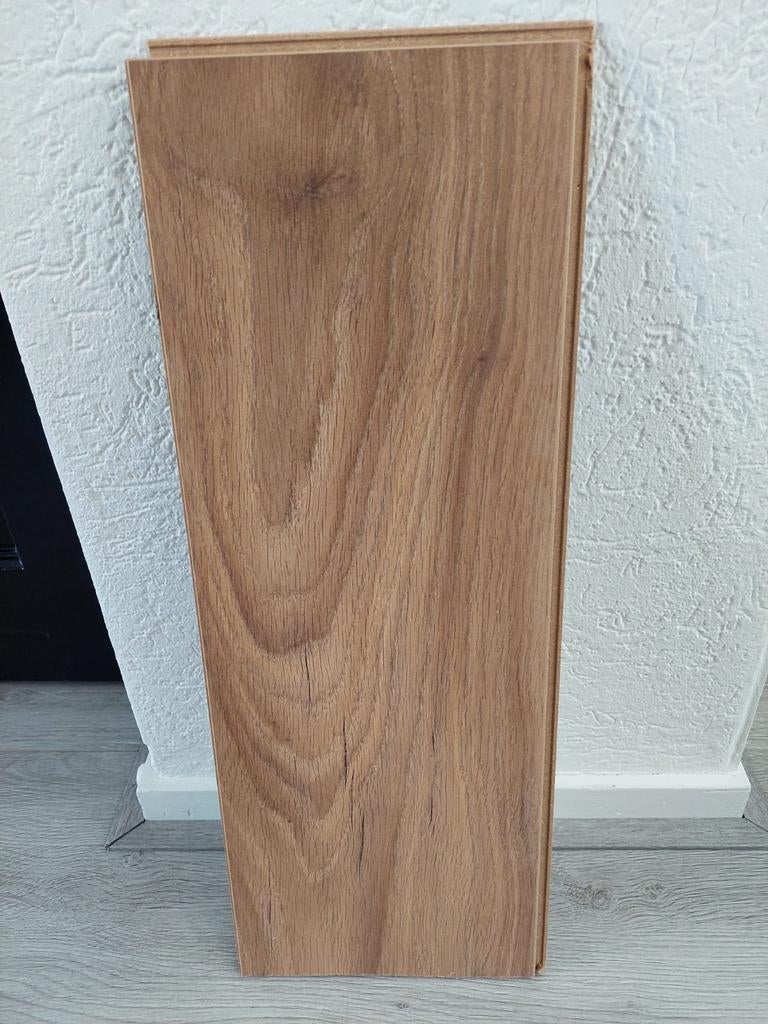 Nieuw laminaat 15 m², Ophalen, 50 tot 150 cm, Nieuw, 10 m² of meer