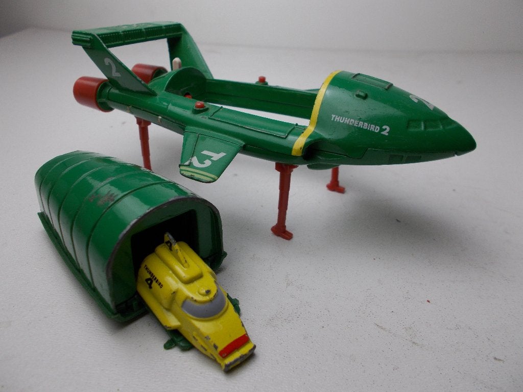 1992 Matchbox THUNDERBIRDS 2 + 4.