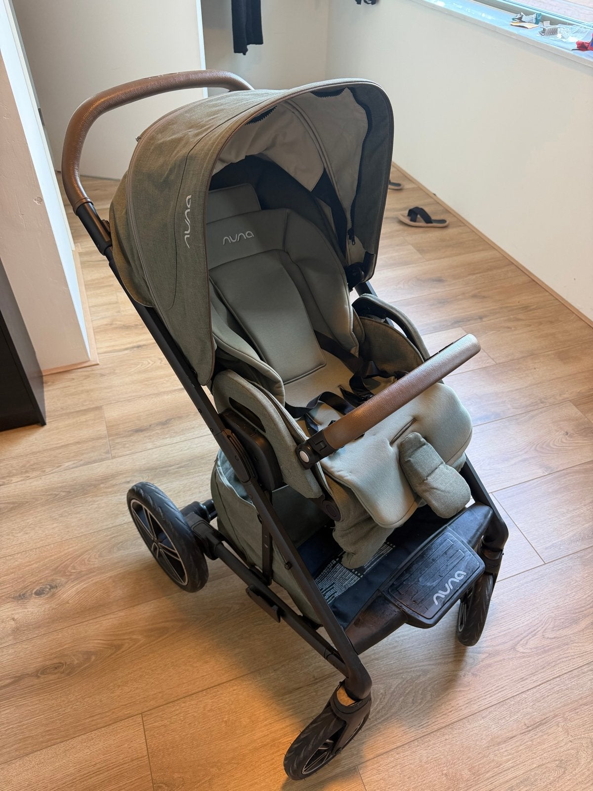 Nuna Mixx Next kinderwagen met reiswieg en autostoel, Zo goed als nieuw, Combiwagen, Met autostoeltje, Ophalen