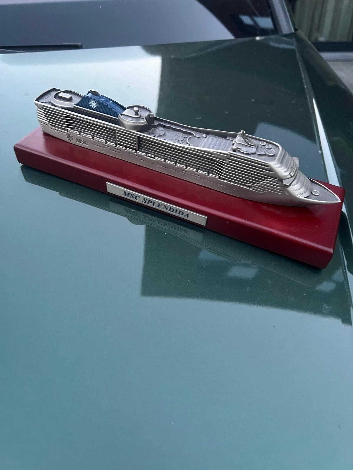 MSC Splendida Modelboot - Gedetailleerd Schaalmodel, Hobby en Vrije tijd, Modelbouw | Boten en Schepen, Ophalen, Zo goed als nieuw