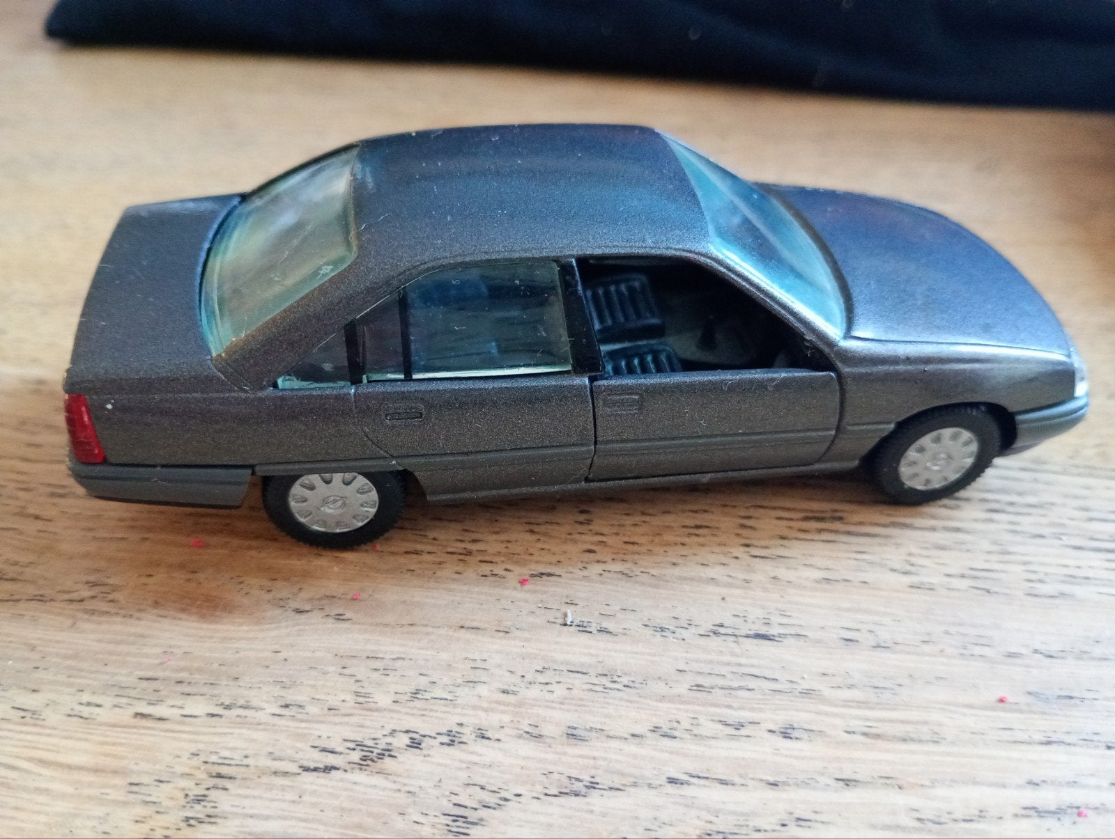 1130 Gama m 1:43 Opel Omega, Ophalen of Verzenden, Auto, Gama