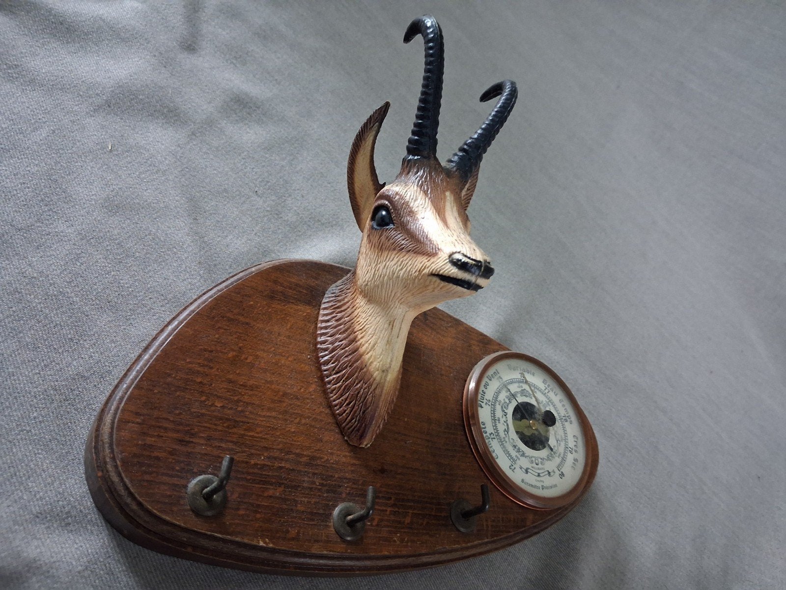 Retro, vintage Barometer met kop van gems, Ophalen of Verzenden