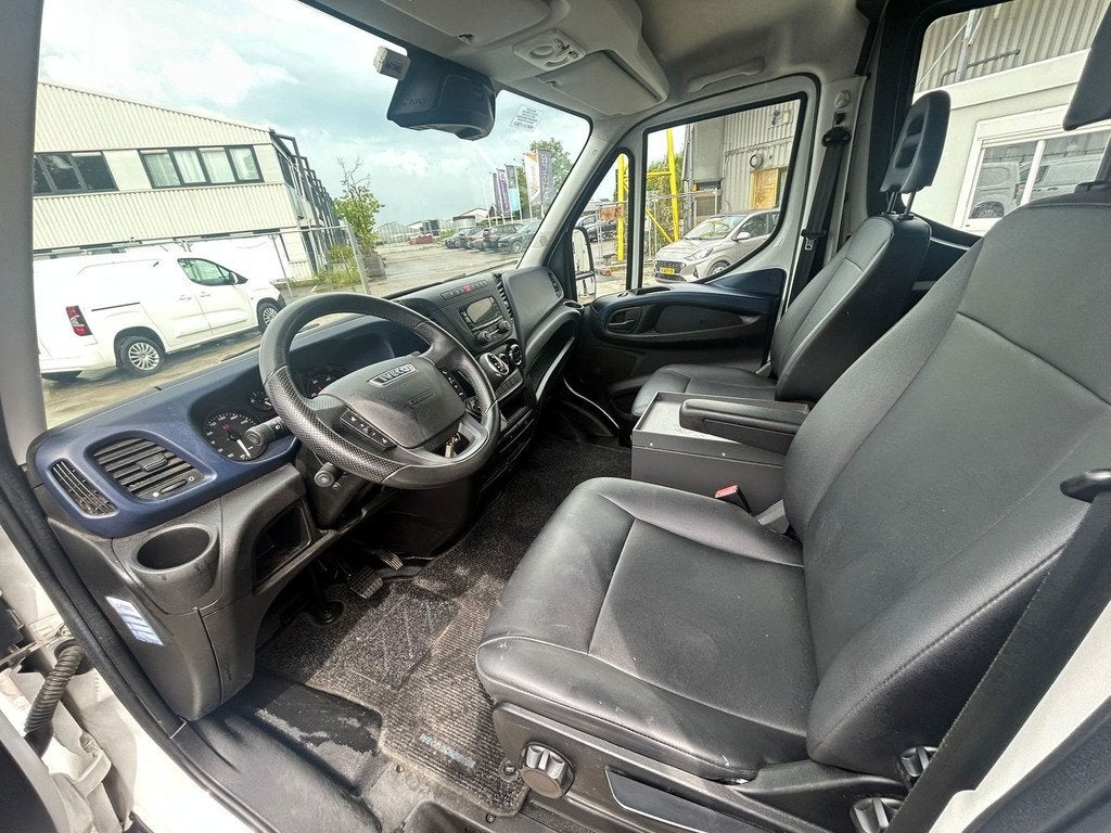 Iveco Daily 35S18V 3.0 352 H3 L dubbel cabine 3500 kg trekha, Auto's, Bestelauto's, Automaat, Gebruikt, Euro 6, 4 cilinders