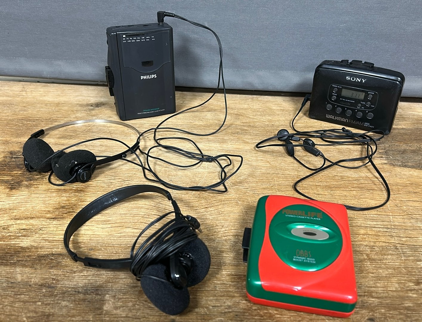 3 stuks walkman. Philips. Sony. Powerlife., Ophalen of Verzenden, Walkman
