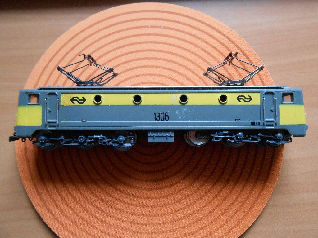 modelspoor HO NS Loc Jouef 1306 werkt naar behoren, Hobby en Vrije tijd, Modeltreinen | H0, Gebruikt, Jouef, Ophalen of Verzenden