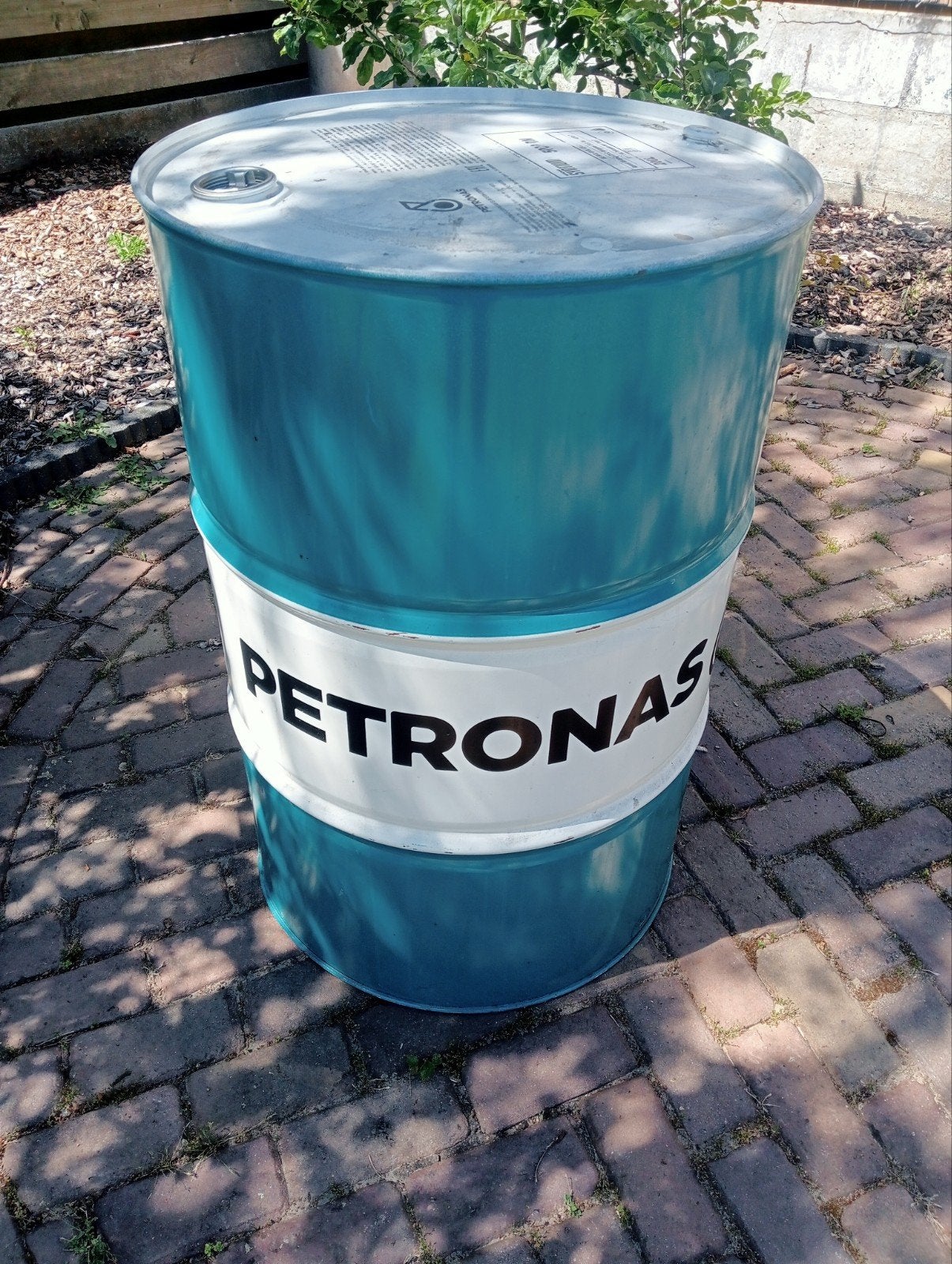 Petronas olievat 200L, Ophalen