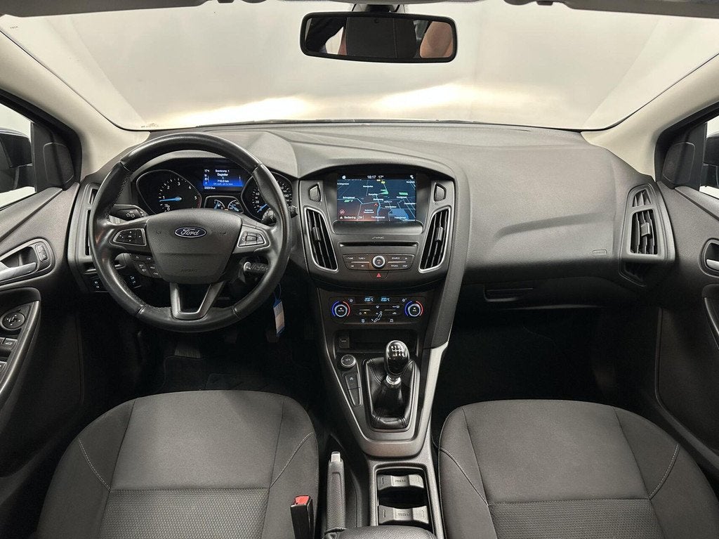 Ford Focus 1.5 TDCI Lease Edition TREKHAAK NAVI CRUISE CARPL, Auto's, Ford, Stof, Gebruikt, 4 cilinders, Met garantie (alle)