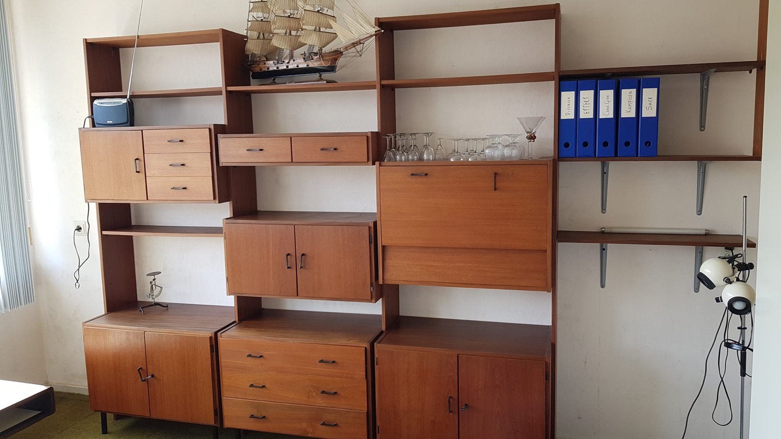 Vintage wandmeubel., Huis en Inrichting, Kasten | Wandmeubels, Ophalen, 250 tot 300 cm, Gebruikt, Teakhout