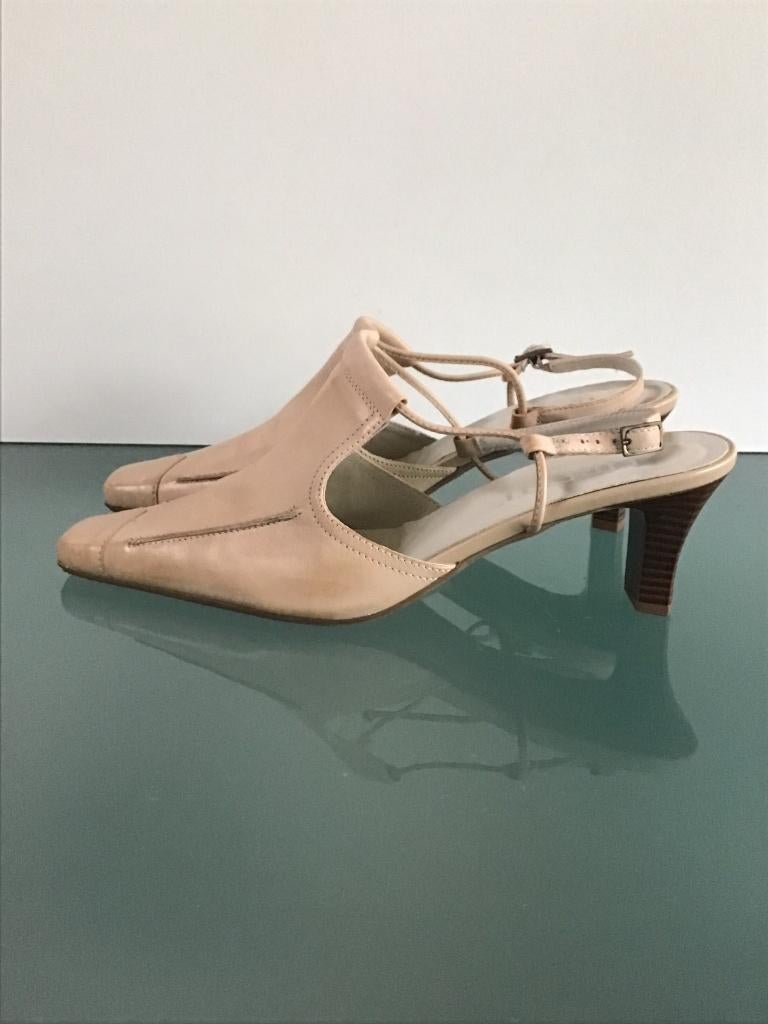 Nieuwe slingbacks 39 | beige nude | Gratis verzenden, Pumps, Verzenden, Beige, Nieuw