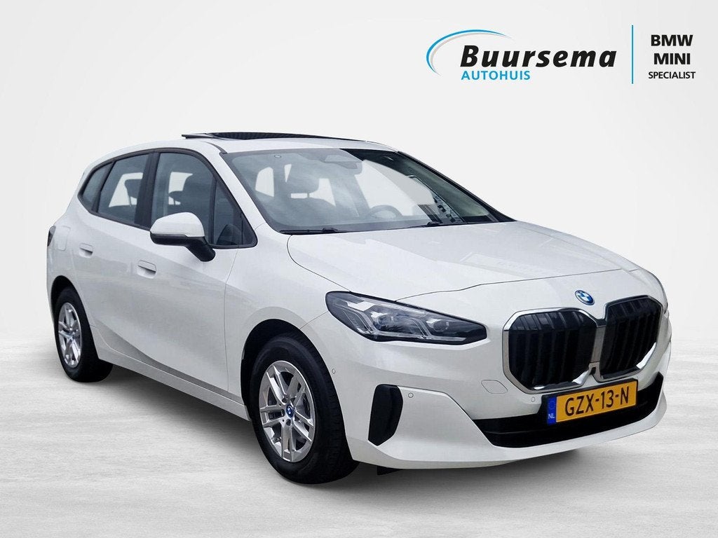 BMW 2 Serie Active Tourer 225e xDrive | Head-up | Panoramada, Automaat, Gebruikt, Wit, Bedrijf