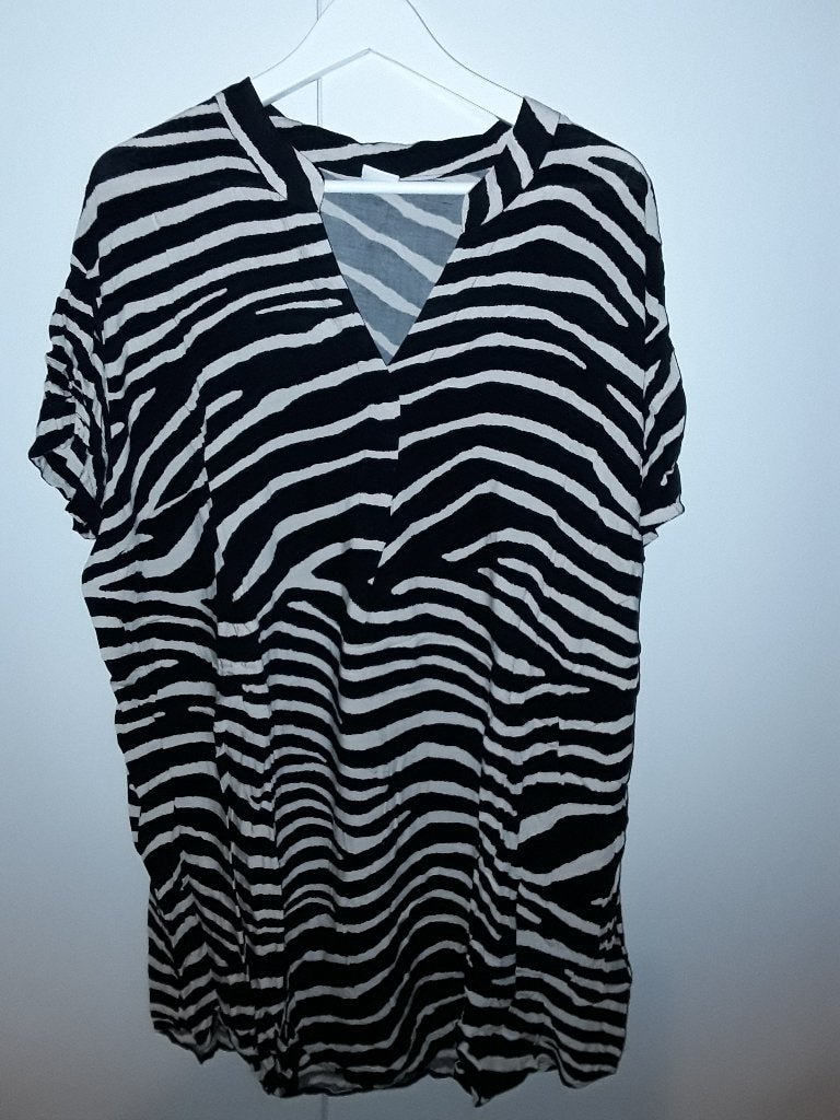 H&M Zwart/Beige Tuniek/Jurk Met Zebra Print Maat 50, H&M, Ophalen of Verzenden, Zo goed als nieuw, Jurk