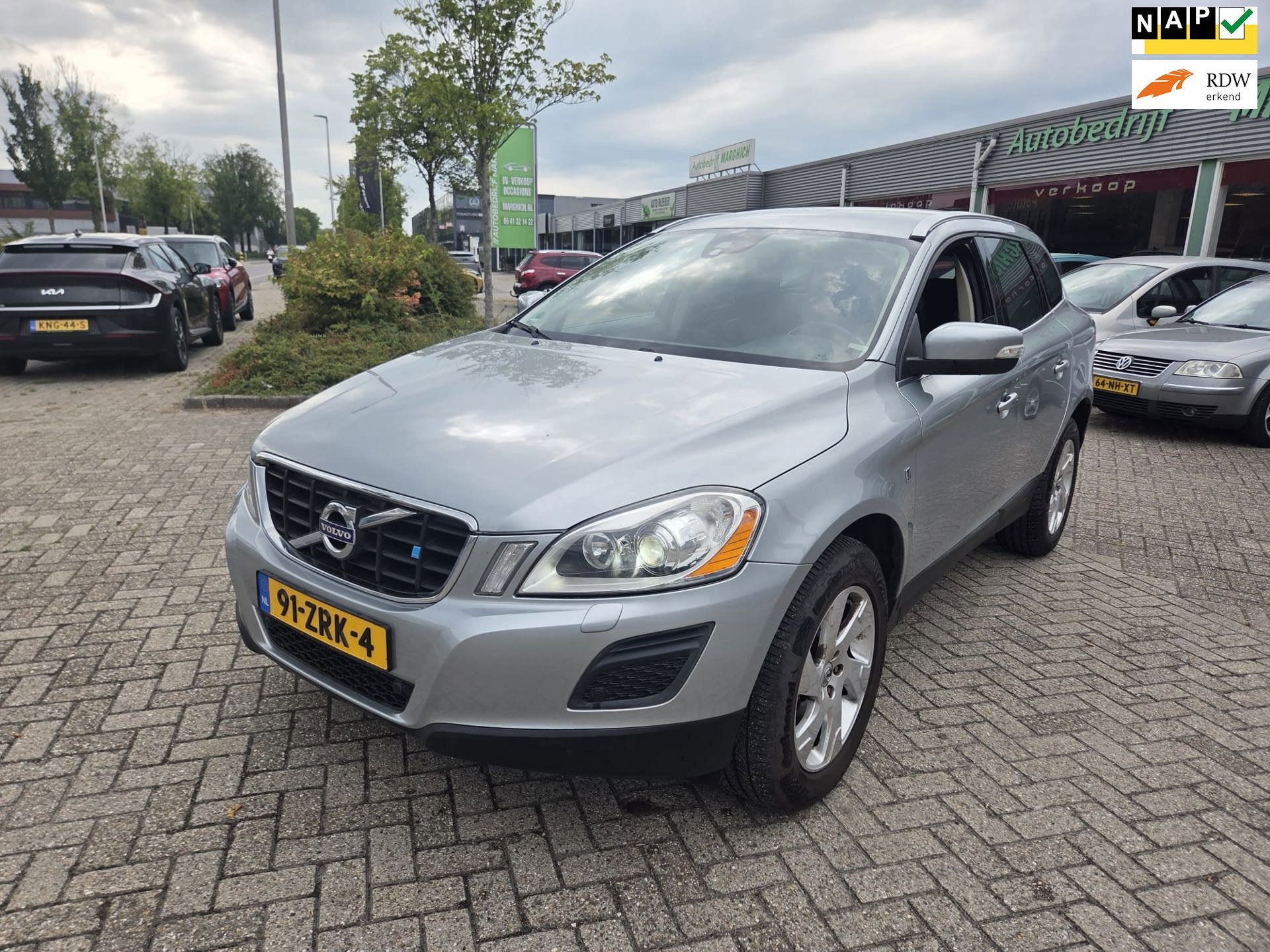 Volvo XC60 2.0 D3 Ocean Race|NAP|PANO|PDC|, Voorwielaandrijving, Euro 5, 136 pk, Gebruikt
