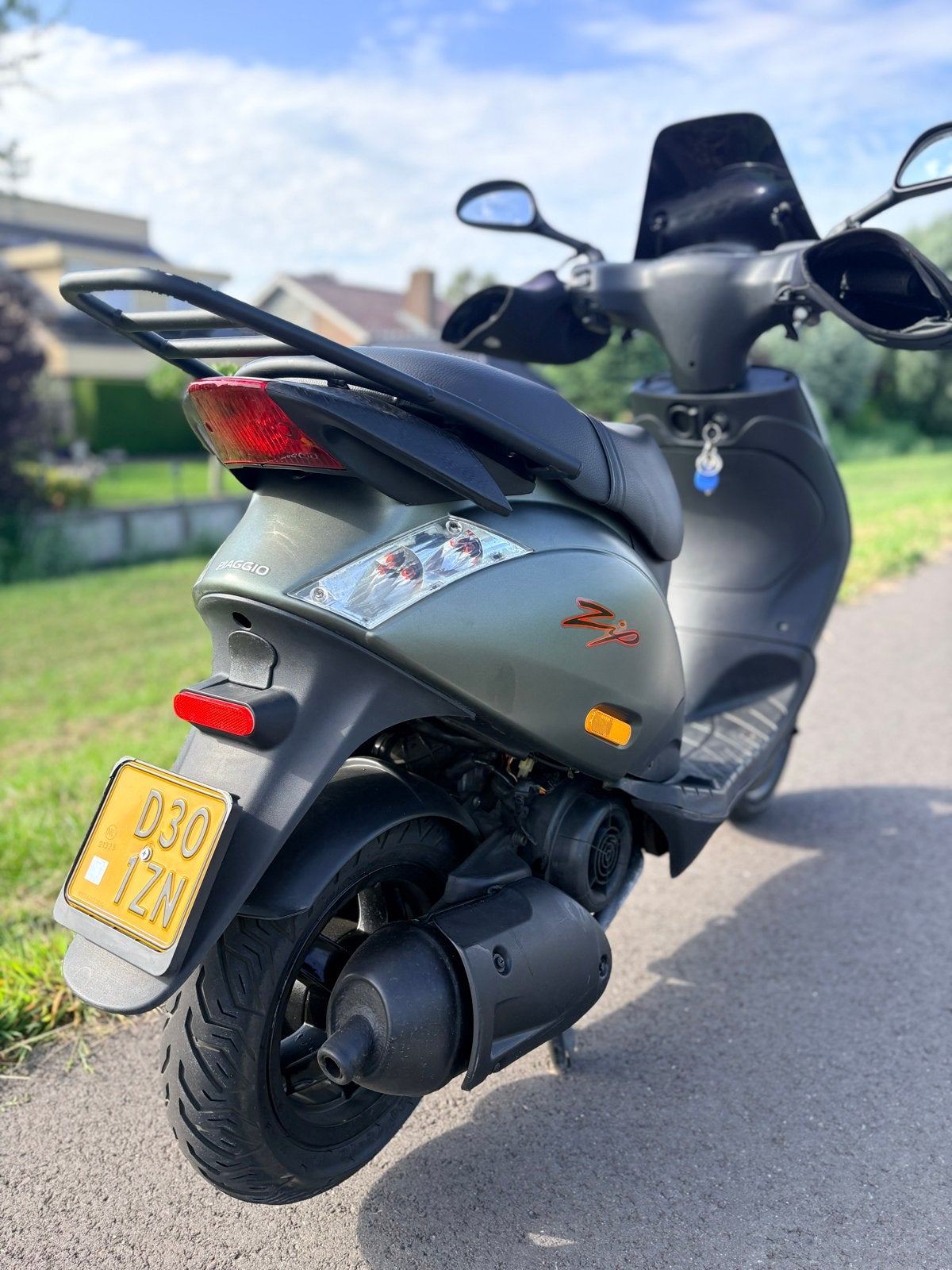 Piaggio Zip 125cc 4-takt brommer - Zeer fris en compleet, Ophalen, Zo goed als nieuw, Maximaal 45 km/u