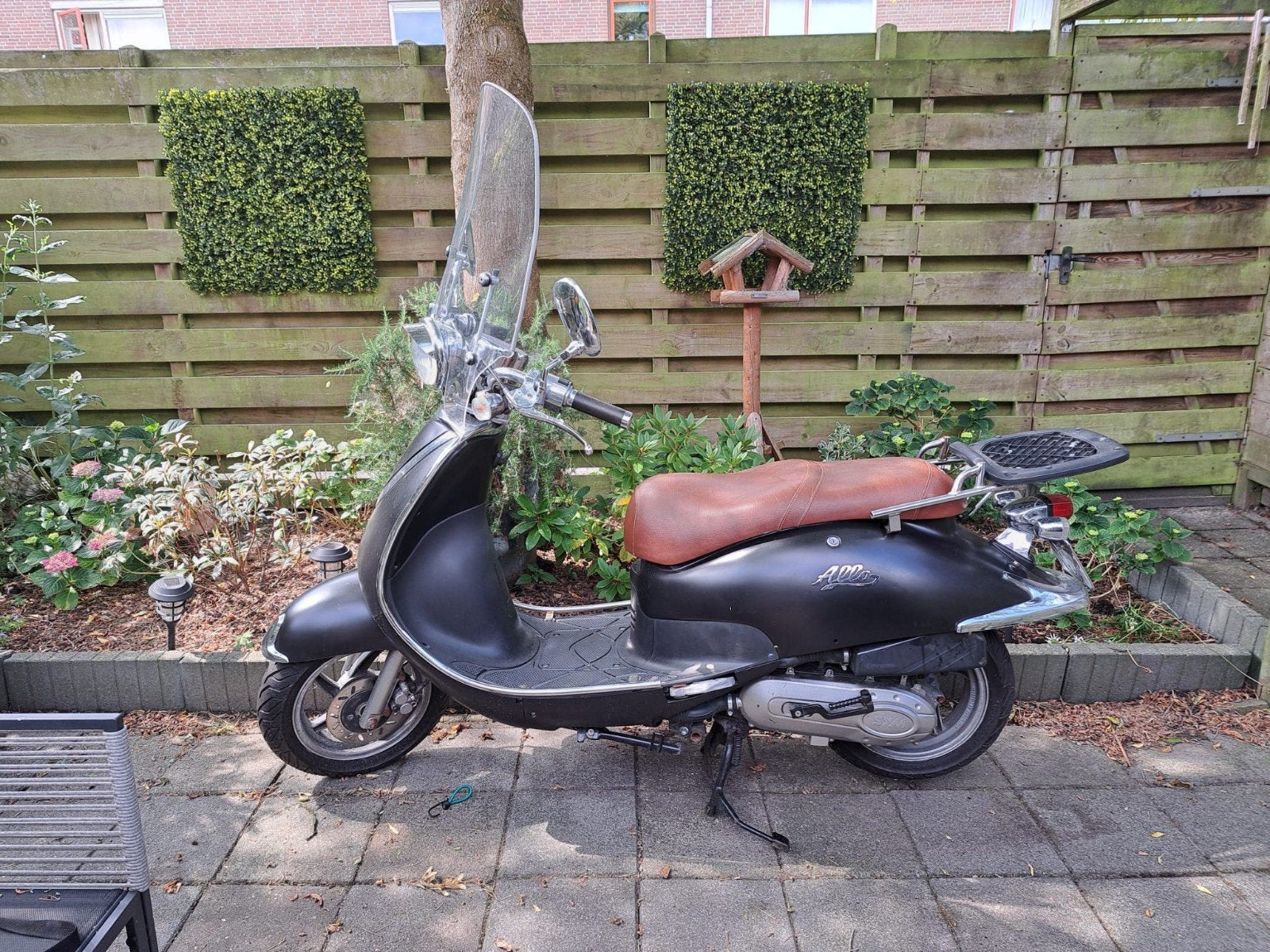 Sym Allo Snorscooter uit 2011 met nieuwe banden en accu, Ophalen, Gebruikt, Benzine, SYM