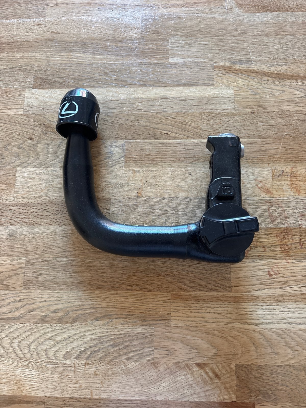 Afneembare trekhaak (Lexus?), Auto-onderdelen, Ophalen of Verzenden, Gebruikt