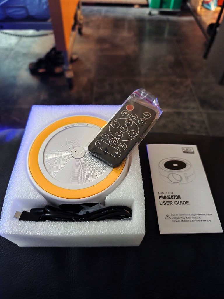 Mini LED Projector - Nieuw in doos, Audio, Tv en Foto, Onbekend, LED, Nieuw, Ophalen of Verzenden