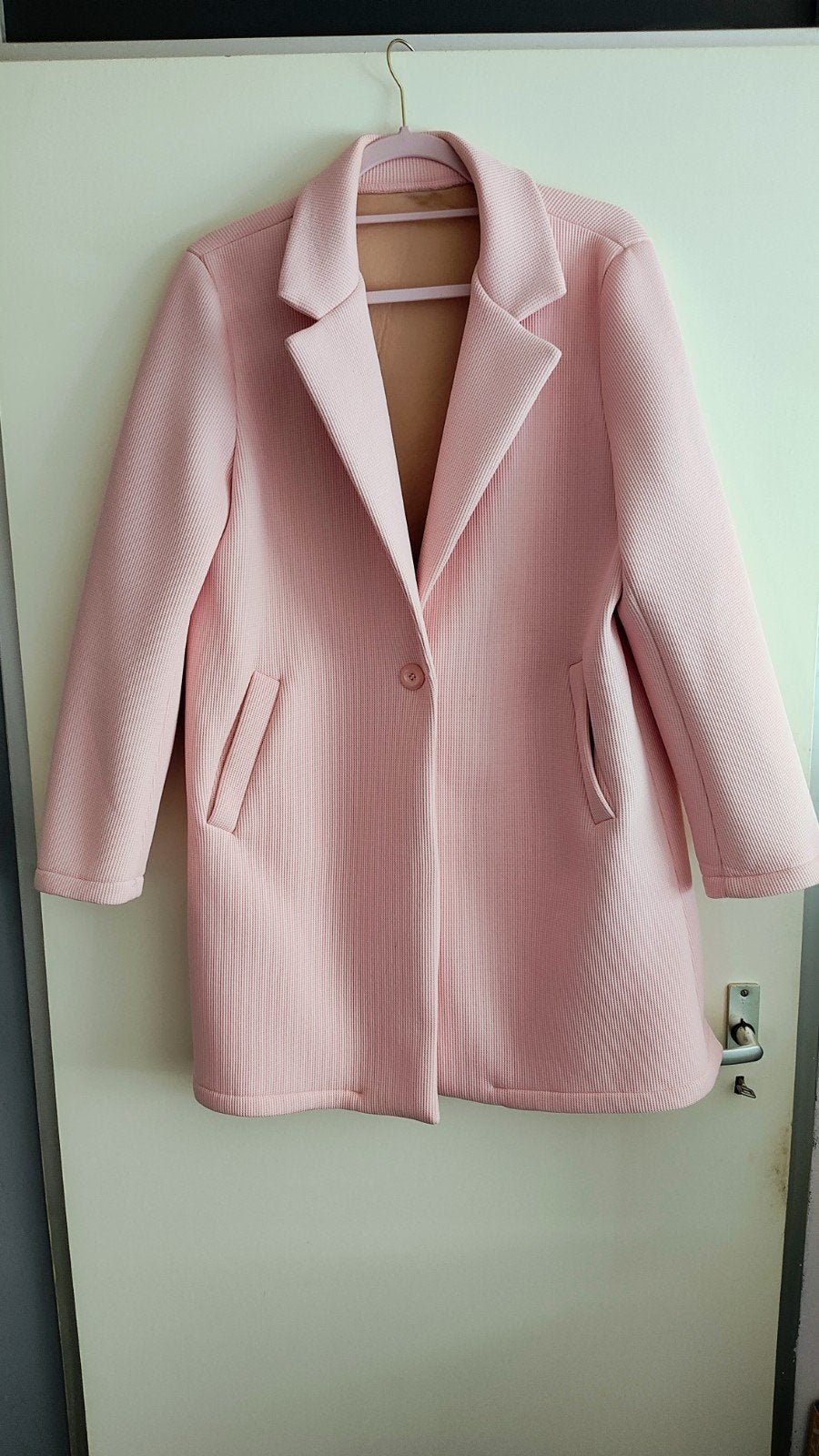 trenchcoat, Ophalen of Verzenden, Zo goed als nieuw, Roze