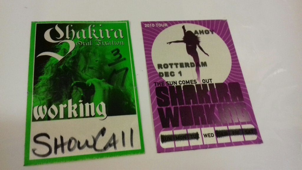 Shakira BACKSTAGE PASS set van 2 - Origineel !, Gebruikt, Verzenden, NvT, Foto of Kaart