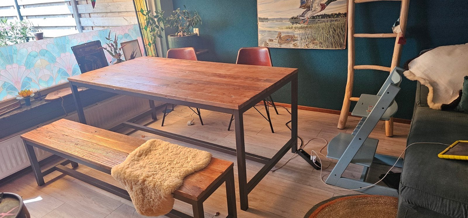 eettafel met bank, Overige houtsoorten, Gebruikt, 150 tot 200 cm, Vier personen