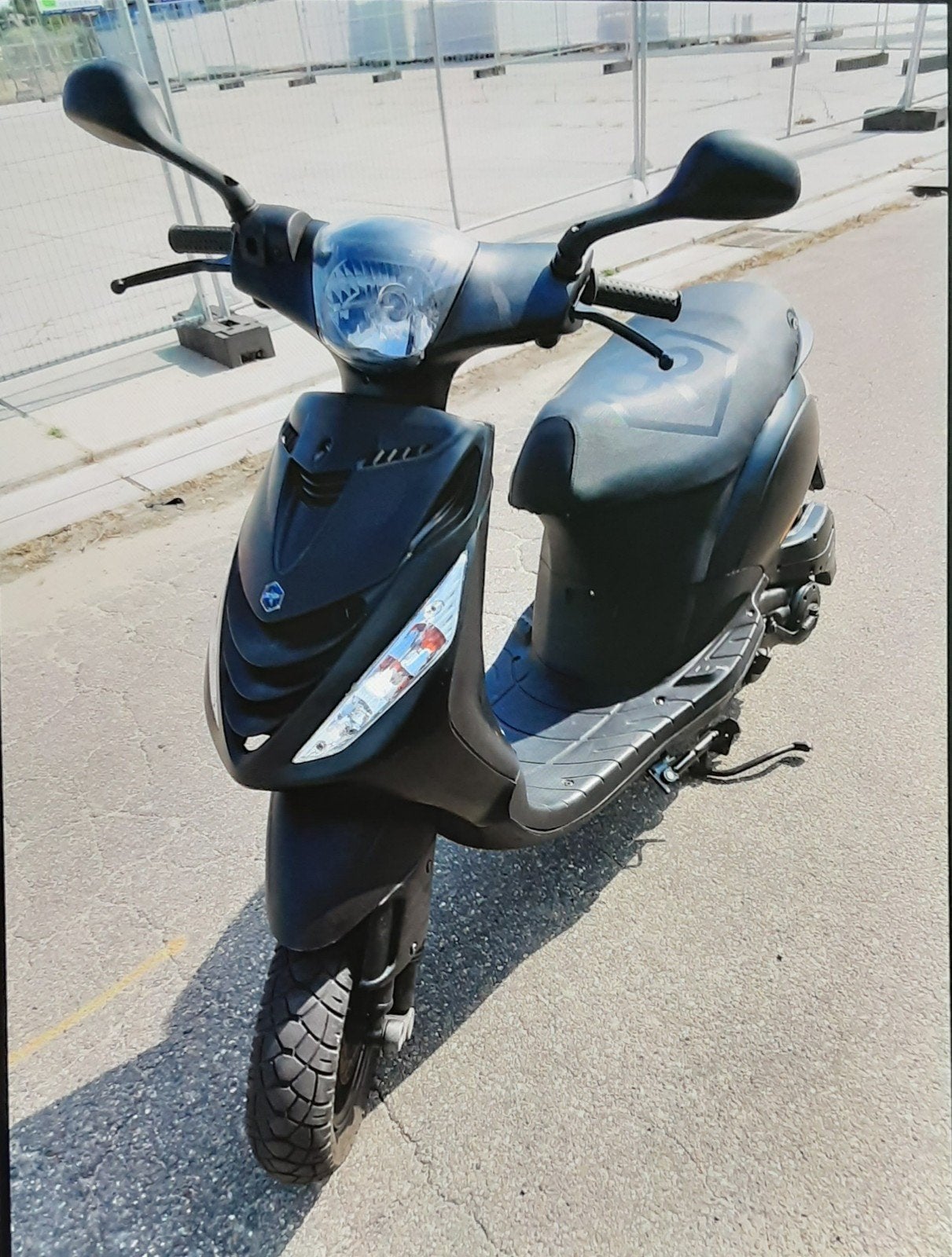 piaggio zip 2000, Ophalen, Gebruikt, Benzine, Zip