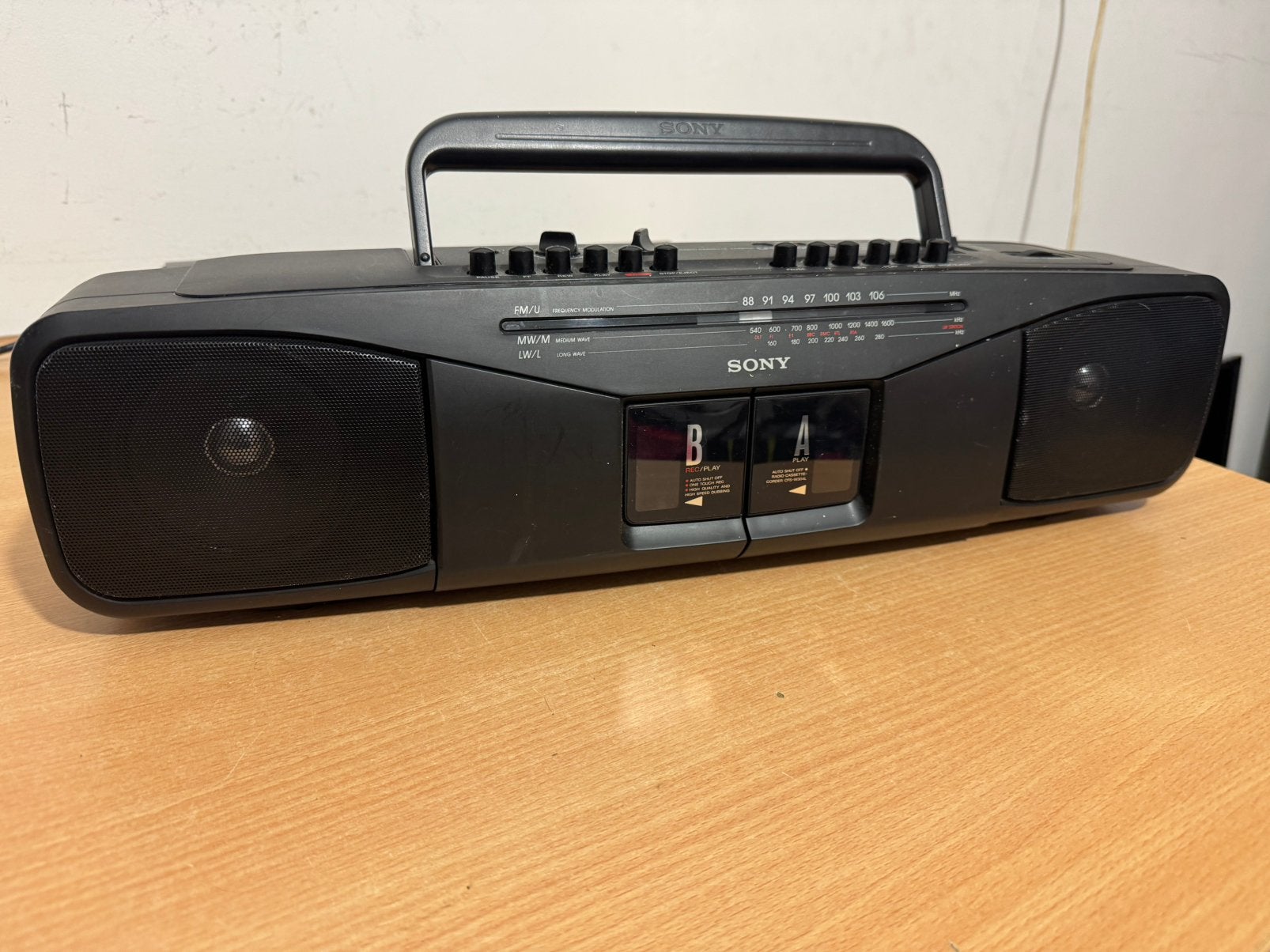 Radio Dubbele Cassette Recorder Sony CFS-W304L, Ophalen of Verzenden, Zo goed als nieuw