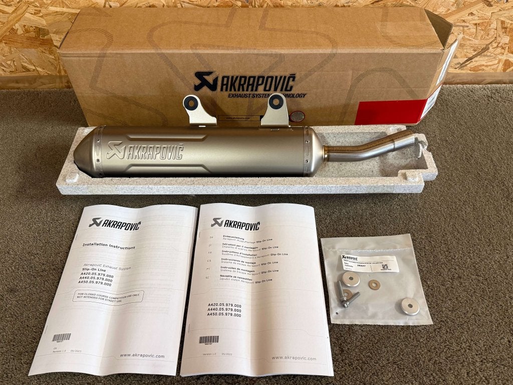 Akrapovic uitlaat KTM 250 300 SX EXC XC-W TC TE EC MC 24-27, Motoren, Verzenden, KTM, Stallhofnerstraße 3, Betriebsgebiet Süd, Mattighofen, Oberösterreich, 5230, AT