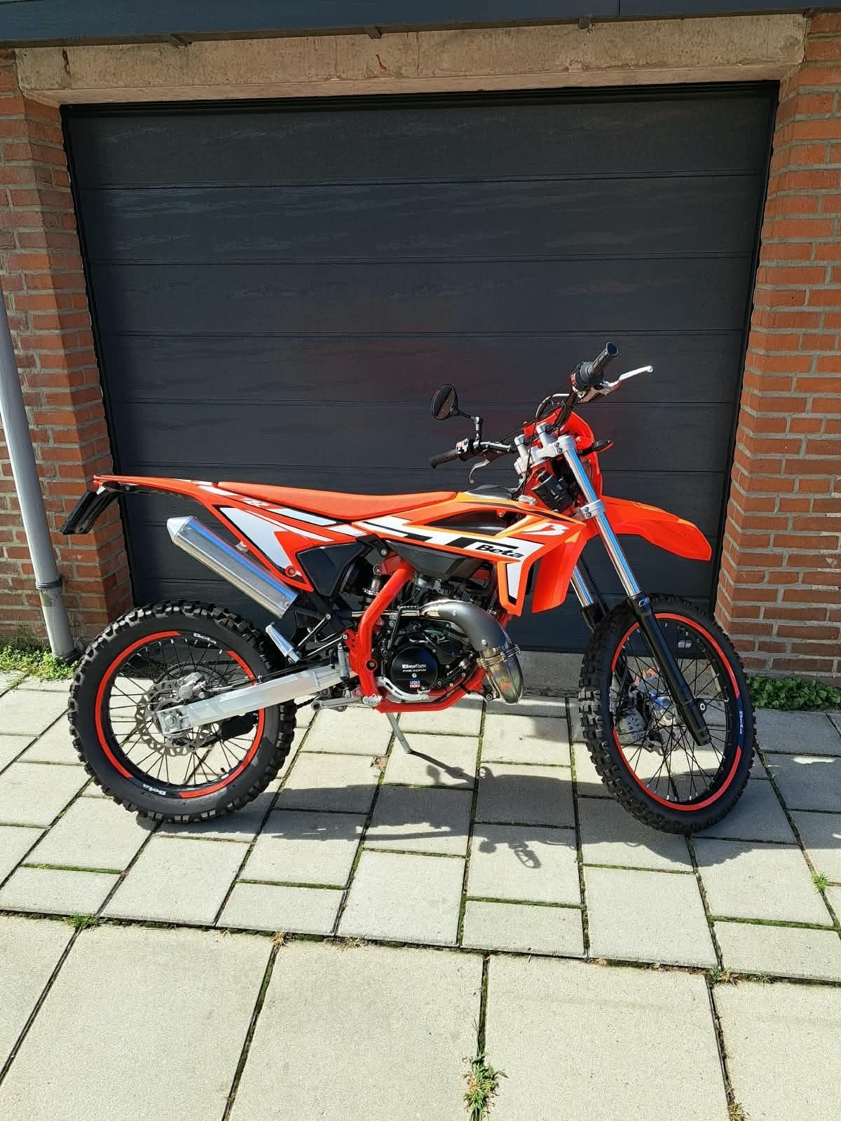 Beta RR50 Enduro - Perfect voor avontuur!, Ophalen, 6 versnellingen, Maximaal 45 km/u, Zo goed als nieuw