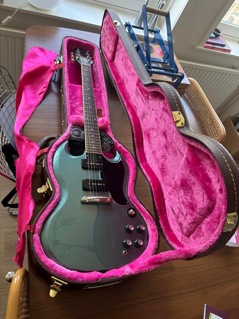 Mega sexy Epiphone SG (+ Fender LT50 + Boss GX-100), Muziek en Instrumenten, Ophalen, Zo goed als nieuw, Solid body, Epiphone