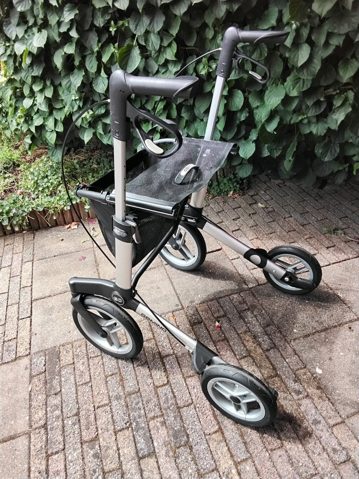 Rollator Gemino 60, Diversen, Rollators, Ophalen, Opvouwbaar, Zo goed als nieuw