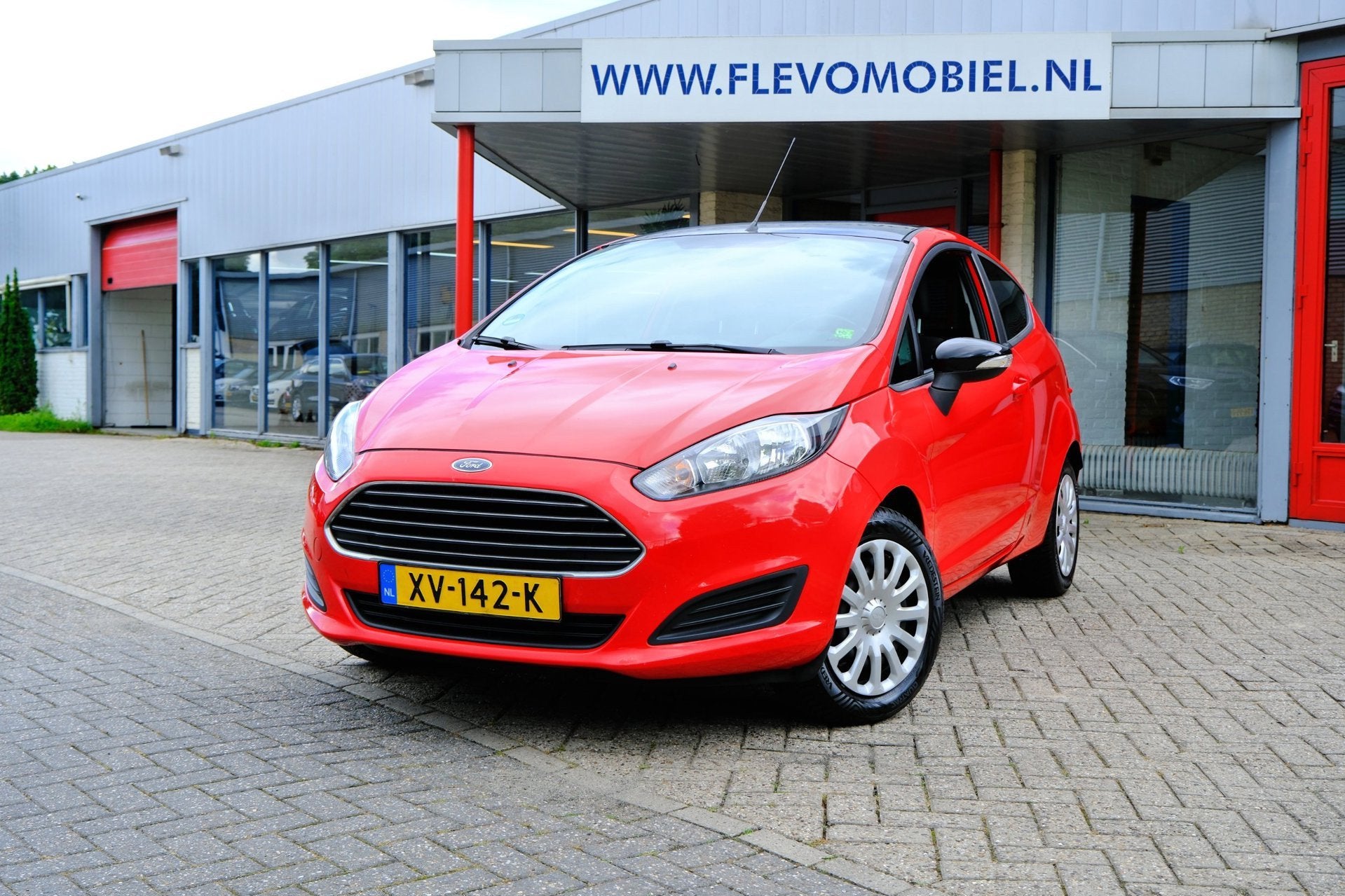 Ford Fiesta 1.0 Style Airco|Stoelverw|Voorruit verw, Voorwielaandrijving, Stof, Gebruikt, Electronic Stability Program (ESP)