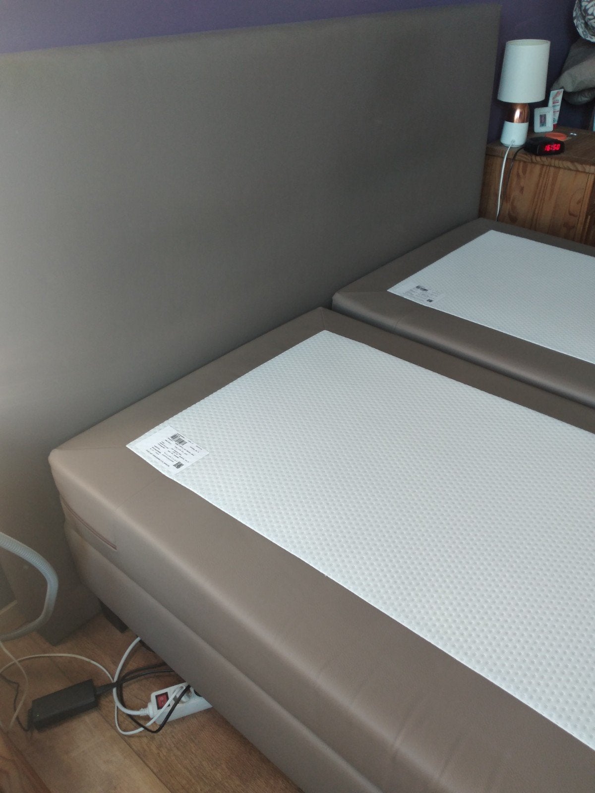 boxspring 3 jaar jong., Beige, Tweepersoons, Ophalen of Verzenden, Zo goed als nieuw