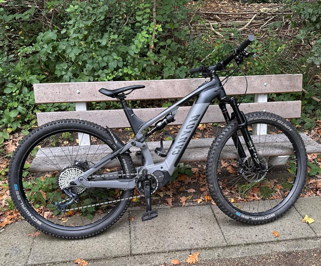 Canyon Neuron ON:8 2021 E-MTB - Zo goed als nieuw, Fietsen en Brommers, Ophalen, Zo goed als nieuw, 50 km per accu of meer, Overige merken