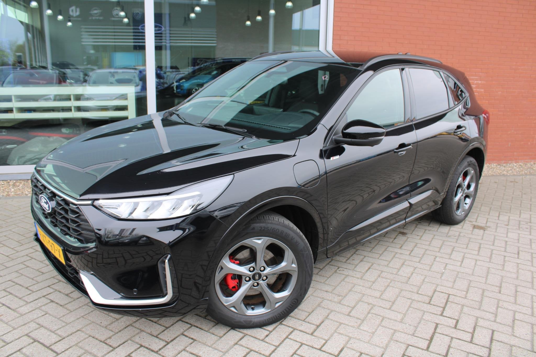 Ford Kuga 2.5 PHEV ST-Line X | Trekhaak | Winterpack | Adapt, Auto's, Ford, 14 kWh, Gebruikt, Leder en Stof, Zwart