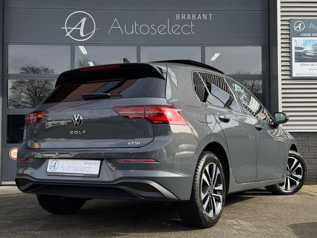 Volkswagen Golf 1.5 eTSI Style Pano Navi LED, Automatische klimaatregeling, 4 cilinders, 150 pk, Bedrijf