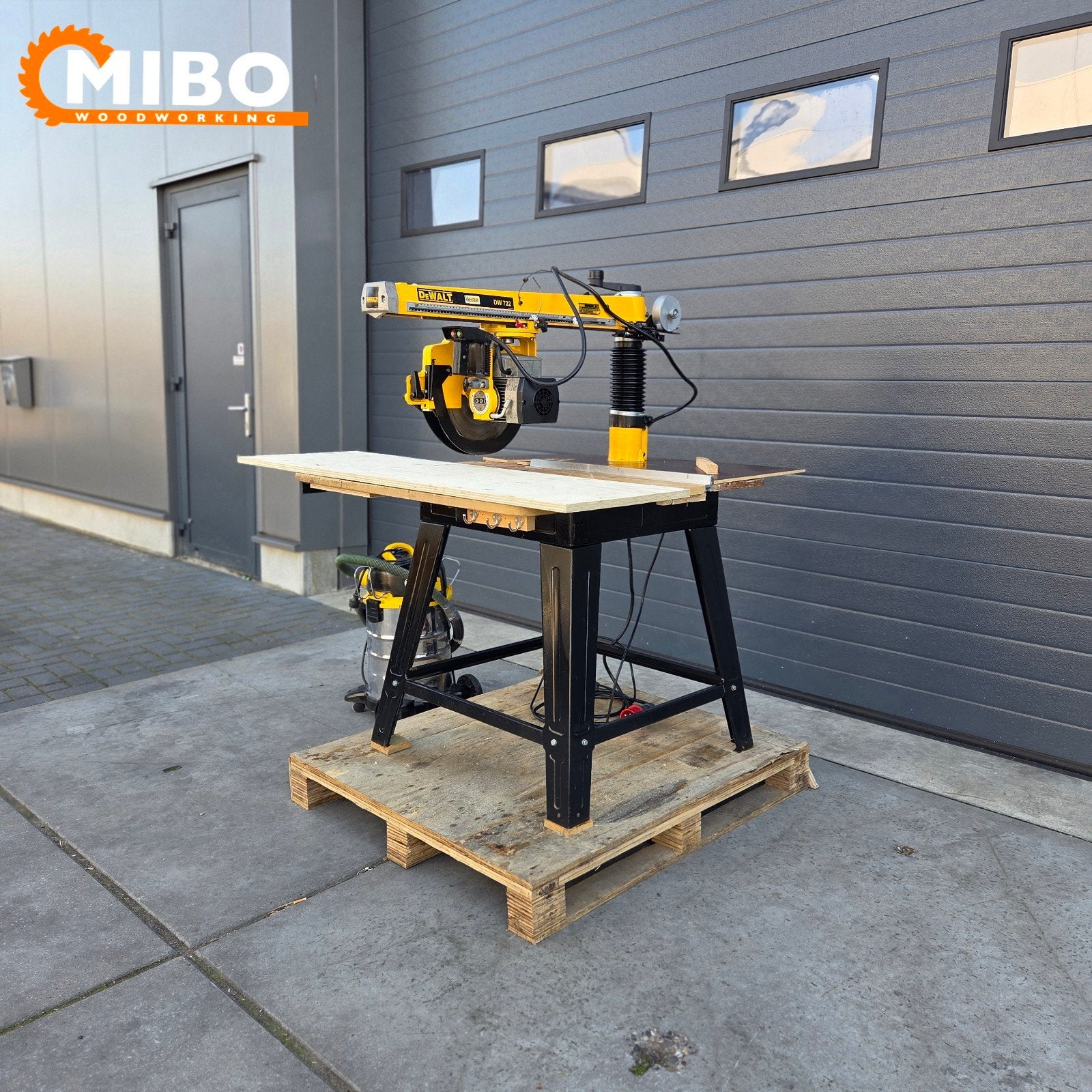 Dewalt afkortzaag radiaalzaag plus afzuiger ** als nieuw set, 70 mm of meer, Ophalen of Verzenden, Afkortzaag, 1200 watt of meer